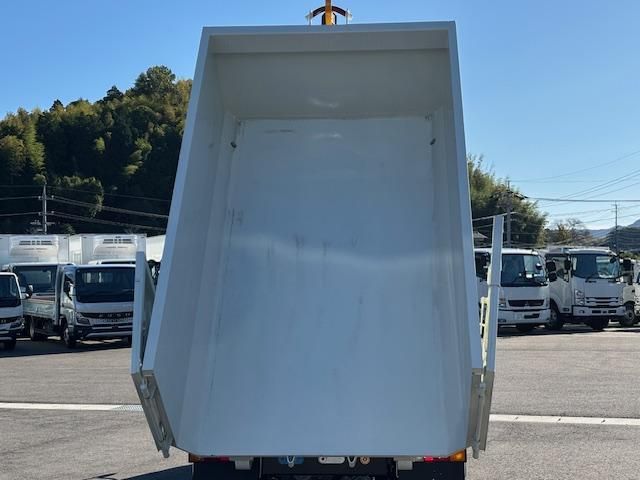 MITSUBISHI CANTER 2025 Image 31