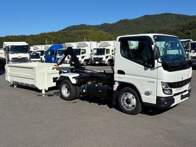 MITSUBISHI CANTER 2025 Image 31