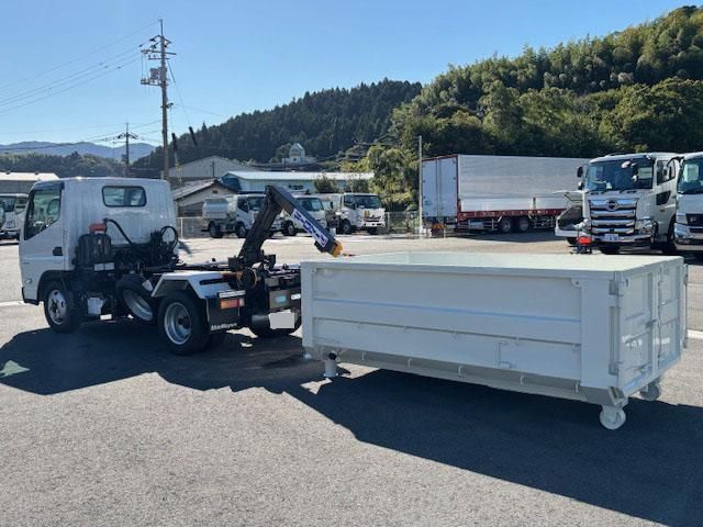 MITSUBISHI CANTER 2025 Image 31