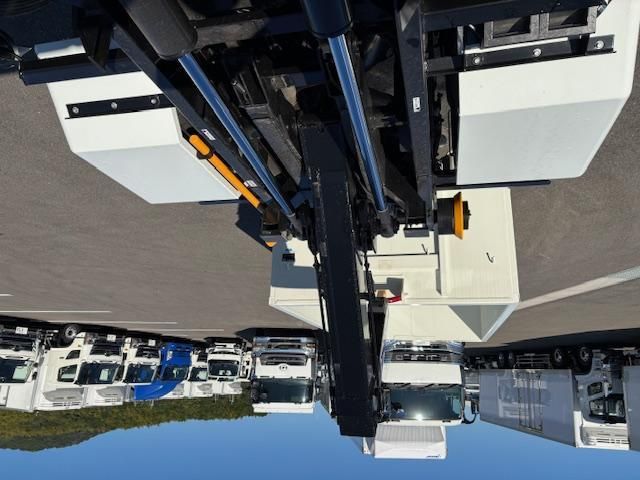 MITSUBISHI CANTER 2025 Image 31