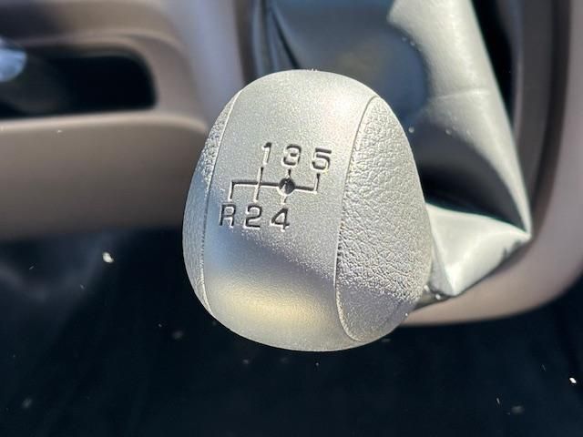 MITSUBISHI CANTER 2025 Image 31