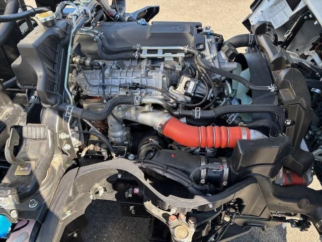 MITSUBISHI CANTER 2025 Image 31