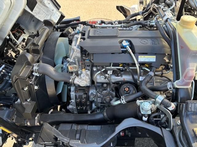 MITSUBISHI CANTER 2025 Image 31