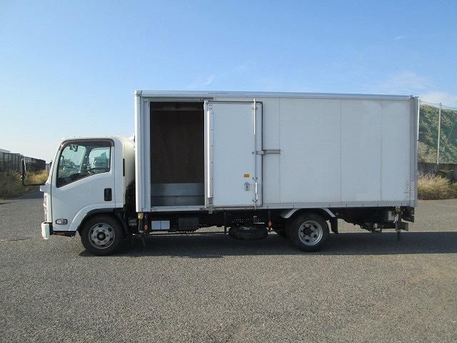 ISUZU ELF 2018 Image 31