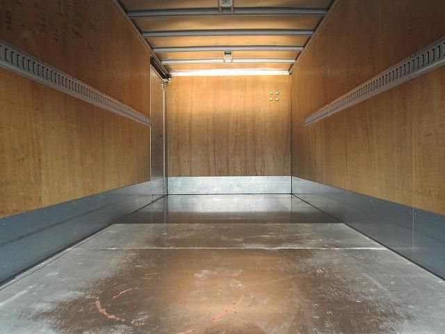 ISUZU ELF 2018 Image 31