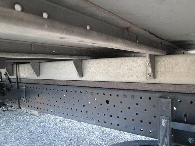 ISUZU ELF 2018 Image 31