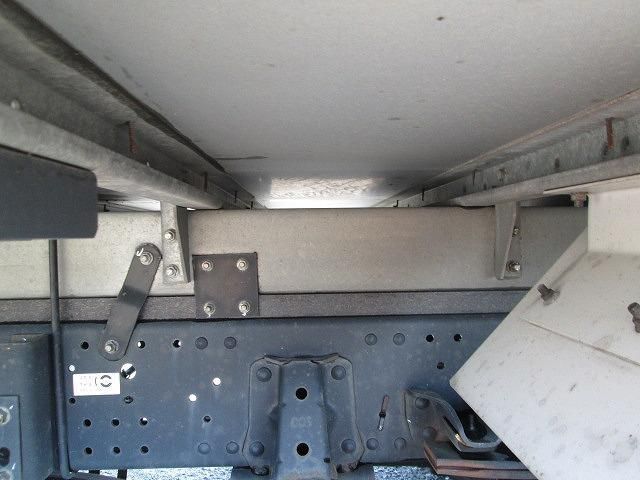 ISUZU ELF 2018 Image 31