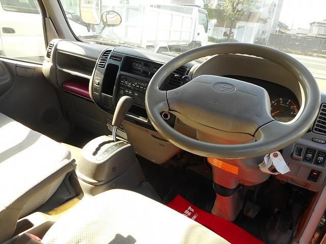 TOYOTA DYNA 2014 Image 31