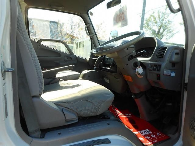 TOYOTA DYNA 2014 Image 31