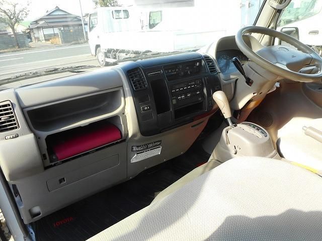 TOYOTA DYNA 2014 Image 31