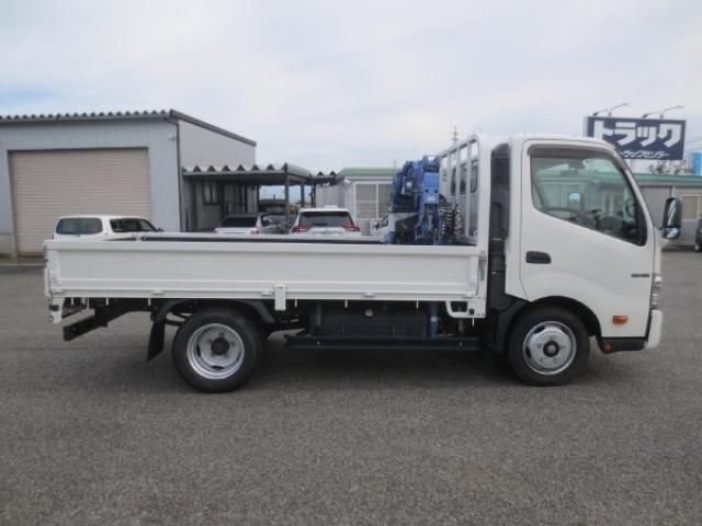 HINO DUTRO 2018 Image 31