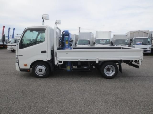 HINO DUTRO 2018 Image 31