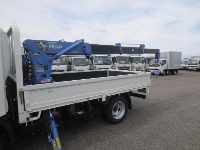 HINO DUTRO 2018 Image 31