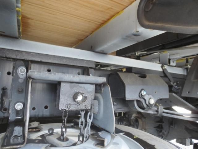 HINO DUTRO 2018 Image 31