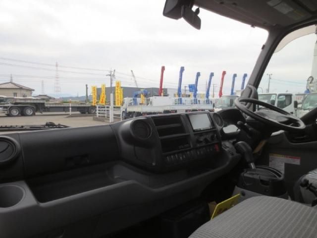 HINO DUTRO 2018 Image 31