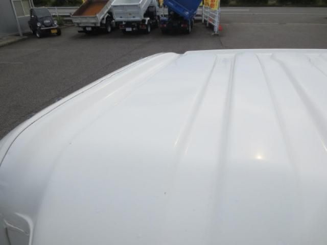 HINO DUTRO 2018 Image 31