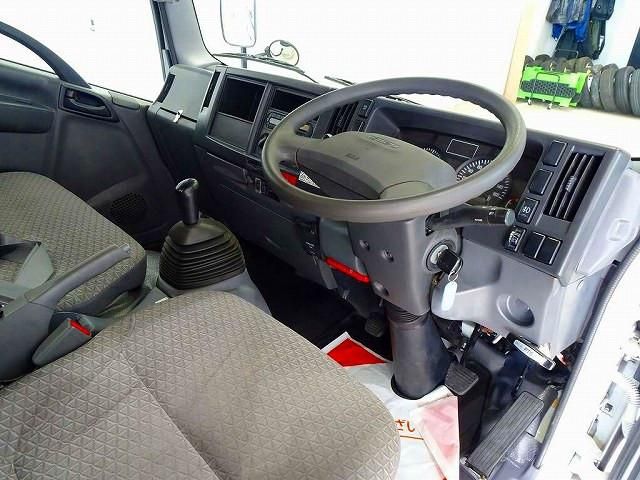 ISUZU ELF 2019 Image 31