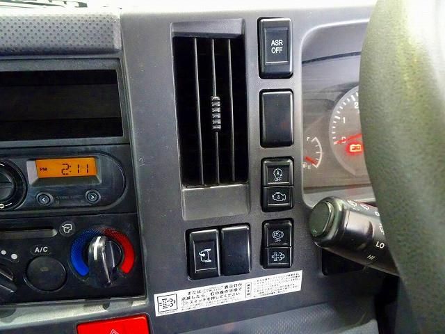 ISUZU ELF 2019 Image 31