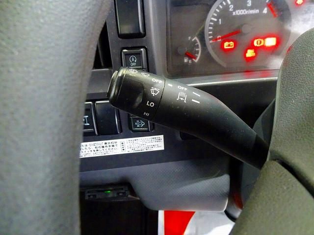 ISUZU ELF 2019 Image 31