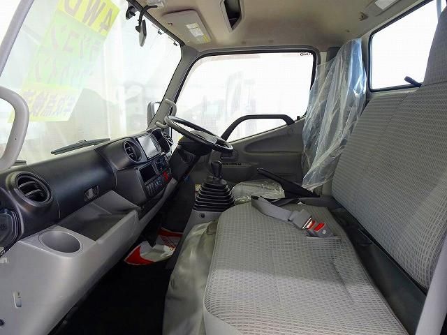 HINO DUTRO 2012 Image 31