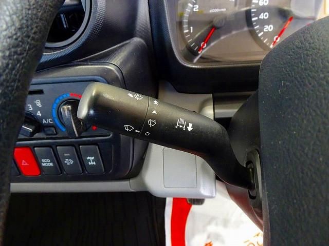 HINO DUTRO 2012 Image 31