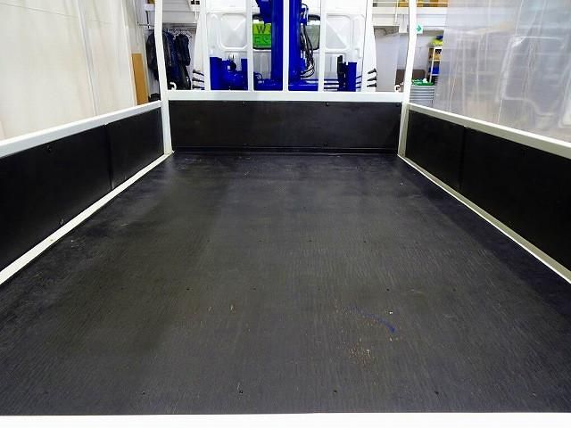 HINO DUTRO 2012 Image 31