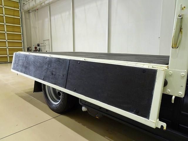 HINO DUTRO 2012 Image 31