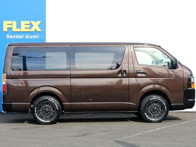 TOYOTA HIACE VAN 4WD 2023 Image 31