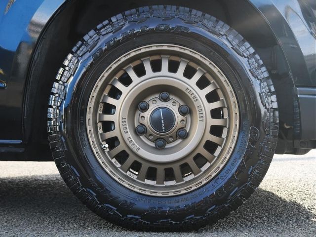 TOYOTA HIACE VAN 4WD 2022 Image 31