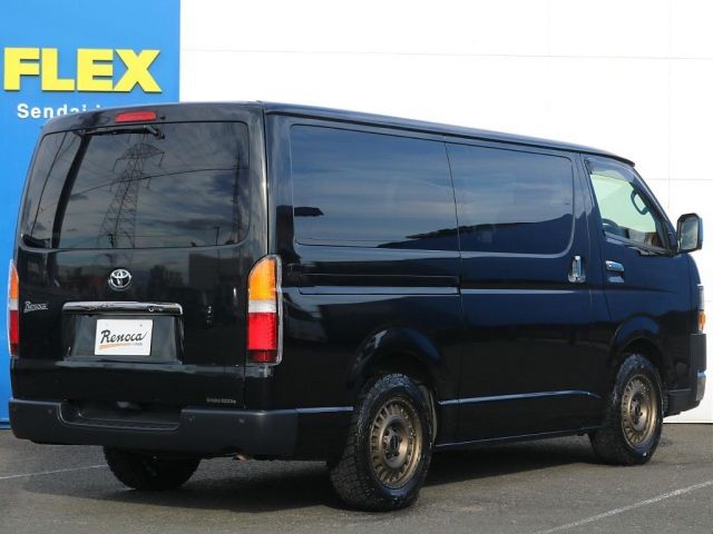 TOYOTA HIACE VAN 4WD 2022 Image 31