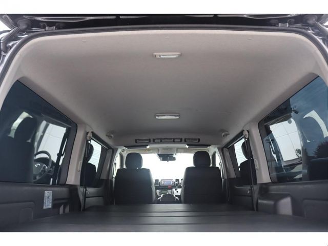 TOYOTA HIACE VAN 2WD 2022 Image 31