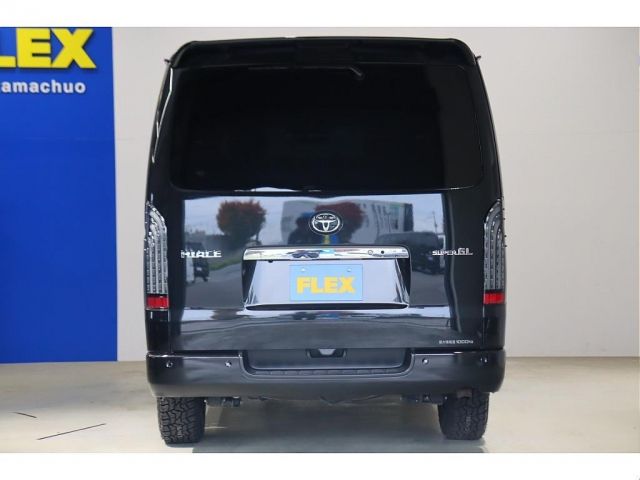 TOYOTA HIACE VAN 2WD 2022 Image 31