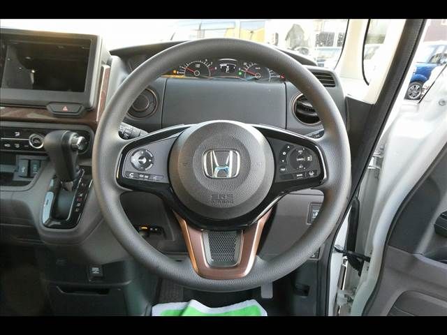 HONDA N BOX 2019 Image 31
