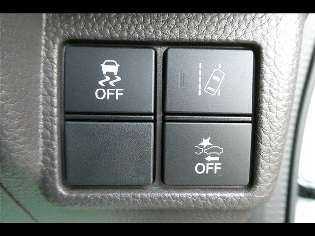 HONDA N BOX 2019 Image 31