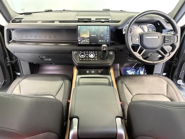 ROVER DEFENDER 2022 Image 31