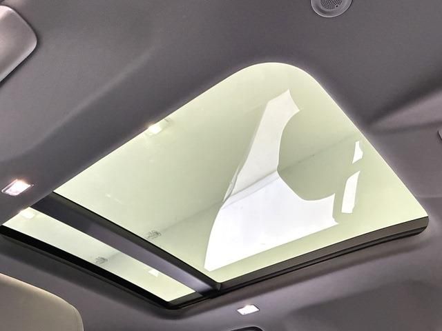 ROVER DEFENDER 2022 Image 31