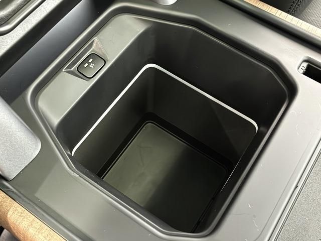 ROVER DEFENDER 2022 Image 31