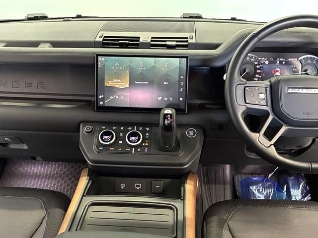 ROVER DEFENDER 2022 Image 31