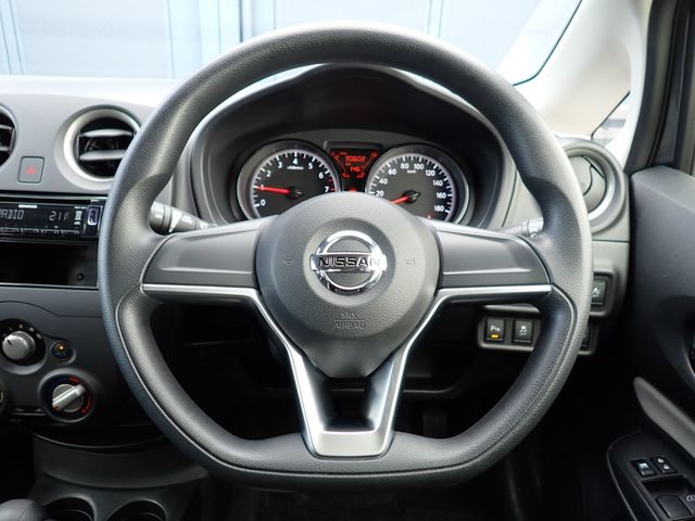 NISSAN NOTE 2020 Image 31