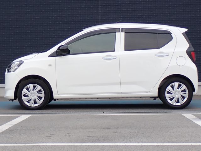 DAIHATSU MIRA E:S 2023 Image 31