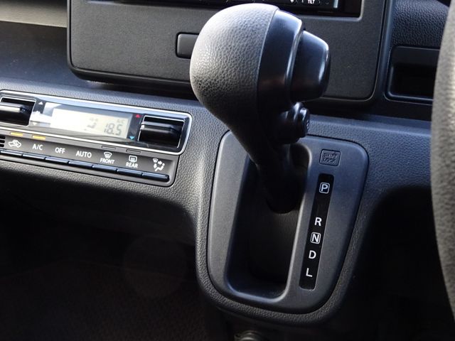 MAZDA FLAIR 2018 Image 31