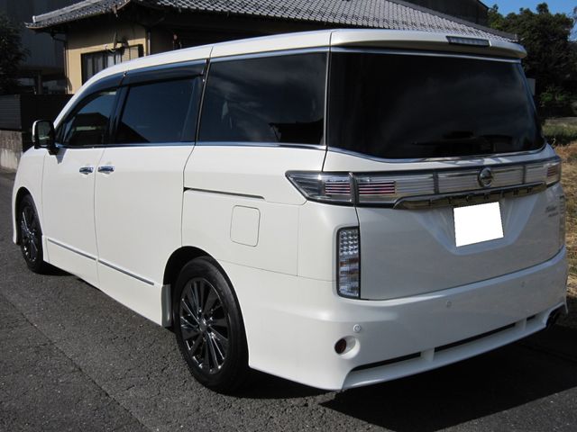 NISSAN ELGRAND 2019 Image 31