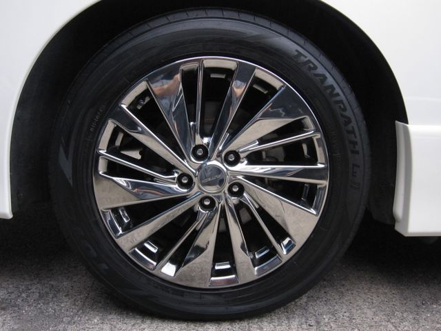 NISSAN ELGRAND 2019 Image 31