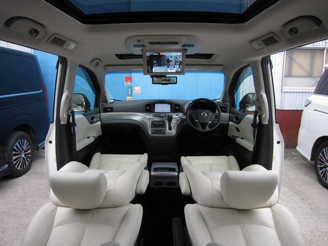 NISSAN ELGRAND 2019 Image 31