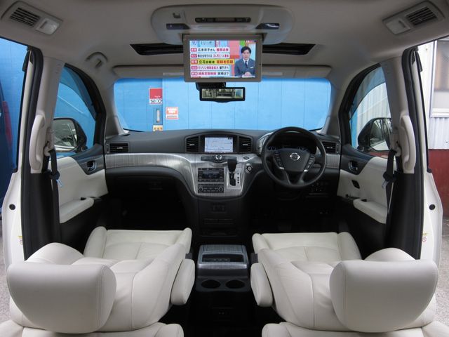 NISSAN ELGRAND 2019 Image 31