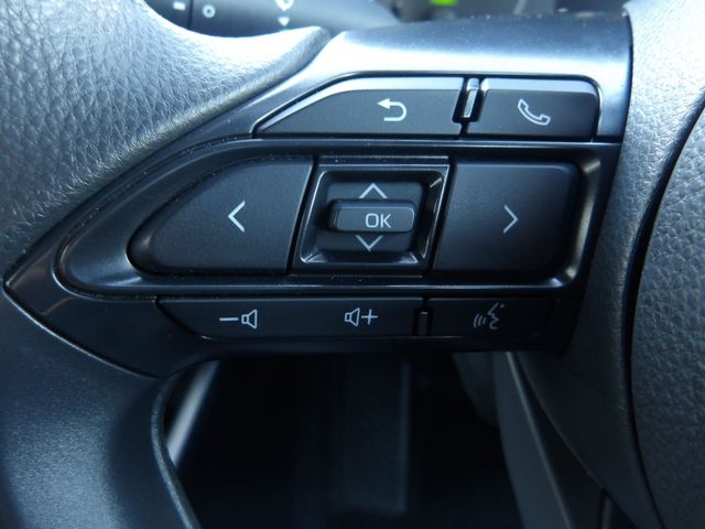 TOYOTA YARIS HYBRID 2023 Image 31