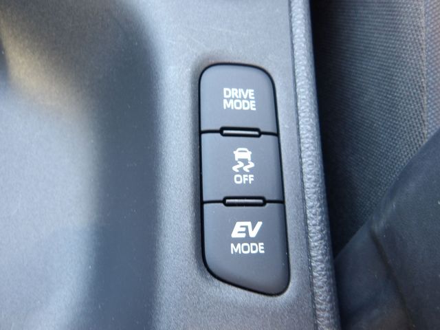 TOYOTA YARIS HYBRID 2023 Image 31