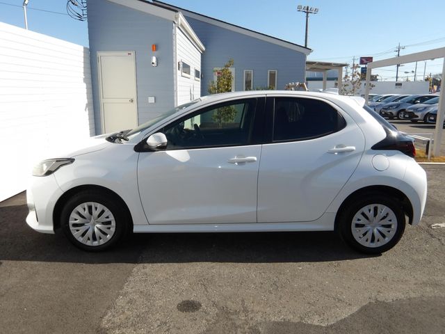 TOYOTA YARIS HYBRID 2023 Image 31