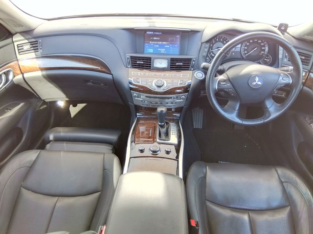 MITSUBISHI PROUDIA 2013 Image 31