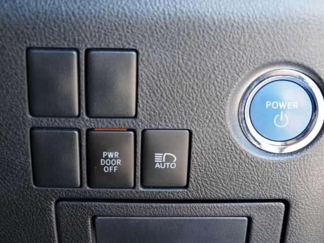 TOYOTA VELLFIRE  HYBRID 4WD 2021 Image 31